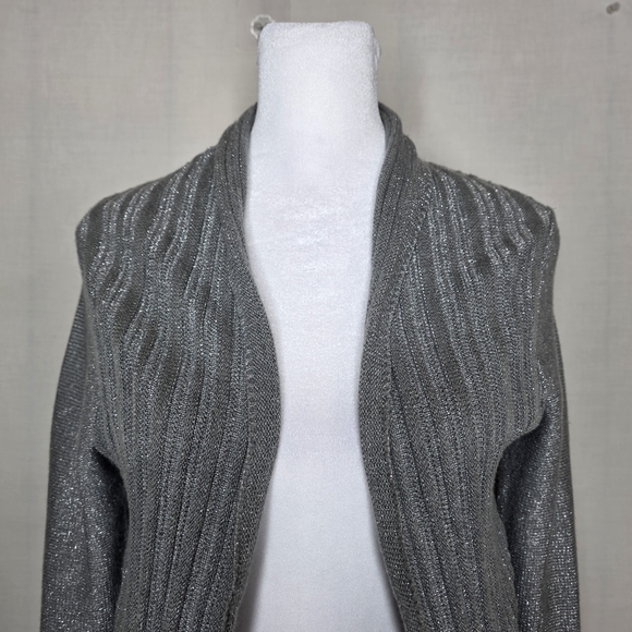Lauren Michelle silver metallic open-front cardigan ruffled hem Petite Medium - Picture 3 of 7
